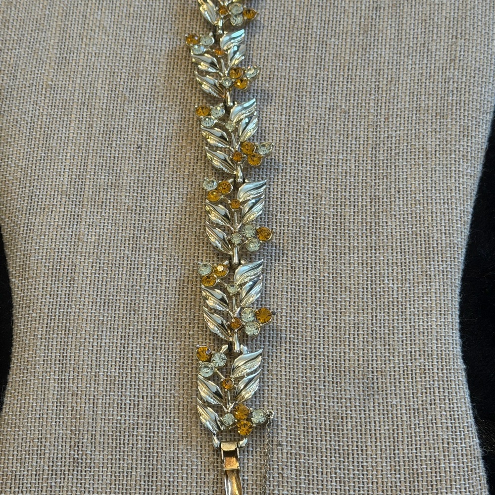Vintage Coro Gold Tone and Orange Leaf Bracelet 7 1/2” - Picture 4 of 8